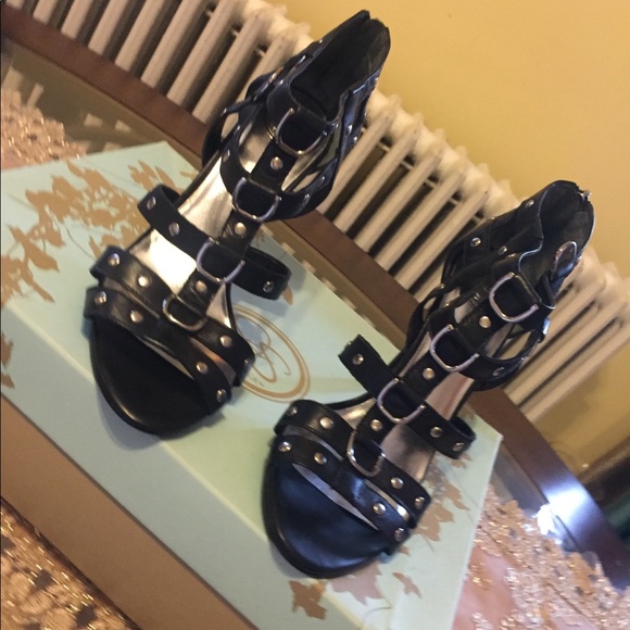 Jessica Simpson - Spencer - Picture 2 of 3